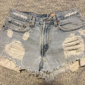 Levi’s Distressed high rise light Blue 505 Denim Shorts size 30 runs small